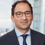 Headshot of Jonathan Gray