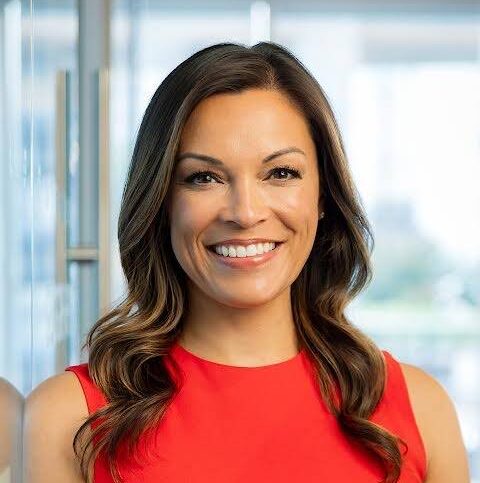 Headshot of Liz Thomas